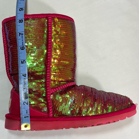 UGG Sparkles Classic Short Boots in Roseclay Pink Shearling Sequins 1003154 - Picture 9 of 13